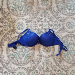 Victorias Secret 36c miraculous plunge bra